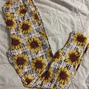✨ 3 for $15 ✨LuLaRoe Sunflower Plaid Leggings TC